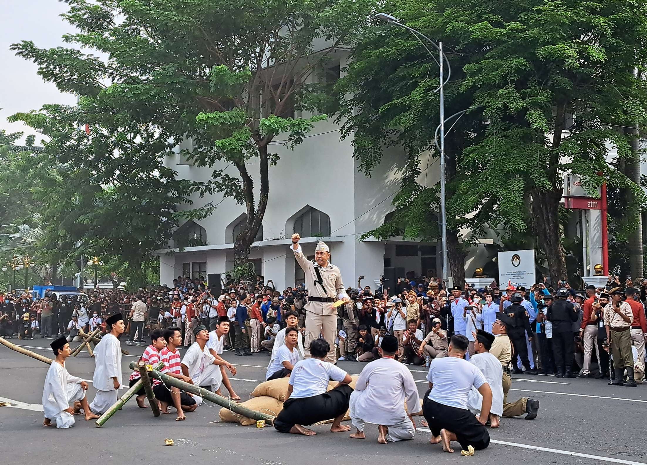 Galeri Foto Parade Surabaya Juang