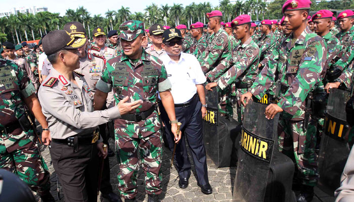 Apel persiapa pengamanan pelaksanaan Pilkada DKI. Selasa (18/4).