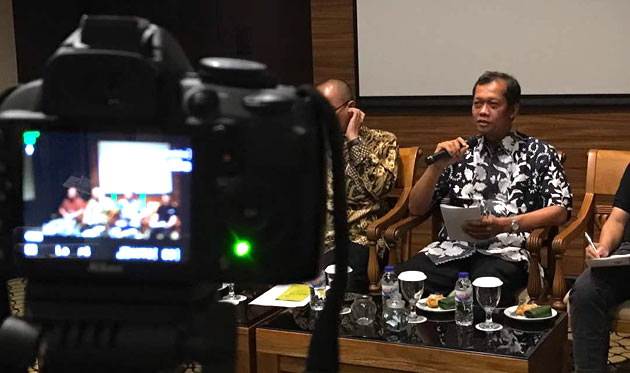 FOTO: Chairul Huda saat memberikan keterangan kepada pers