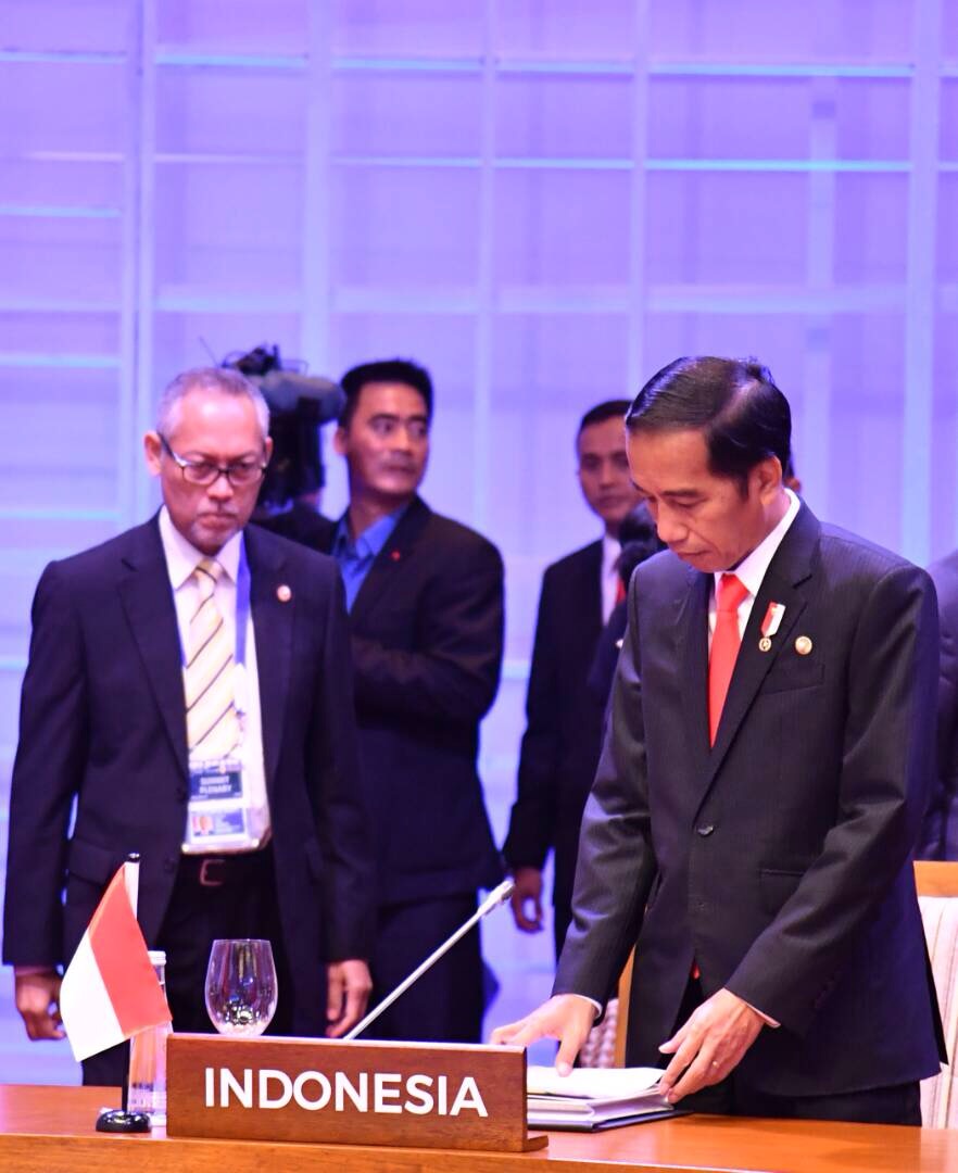 Presiden Joko Widodo saat sesi plenary di KTT ASEAN ke-30 pada Sabtu, (29/4) di Reception Hall, Philippine International Convention Center, Manila. (Foto: Biro Pers Setpres)