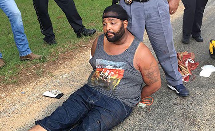 Willie Cory Godbolt berhasil dibekuk petugas di Mississippi, AS,  usai mengamuk dan menewaskan beberapa orang hari Minggu malam waktu setempat. (foto: afp)