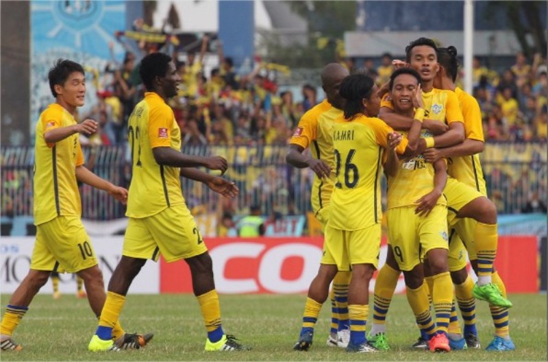 Persegres Gresik United  yang tak kunjung raih kemenangan dalam Liga 1. (foto: bola.okezone)