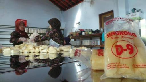 Salah satu satu produk kuliner hasil olahan Kampung Singkong Salatiga.