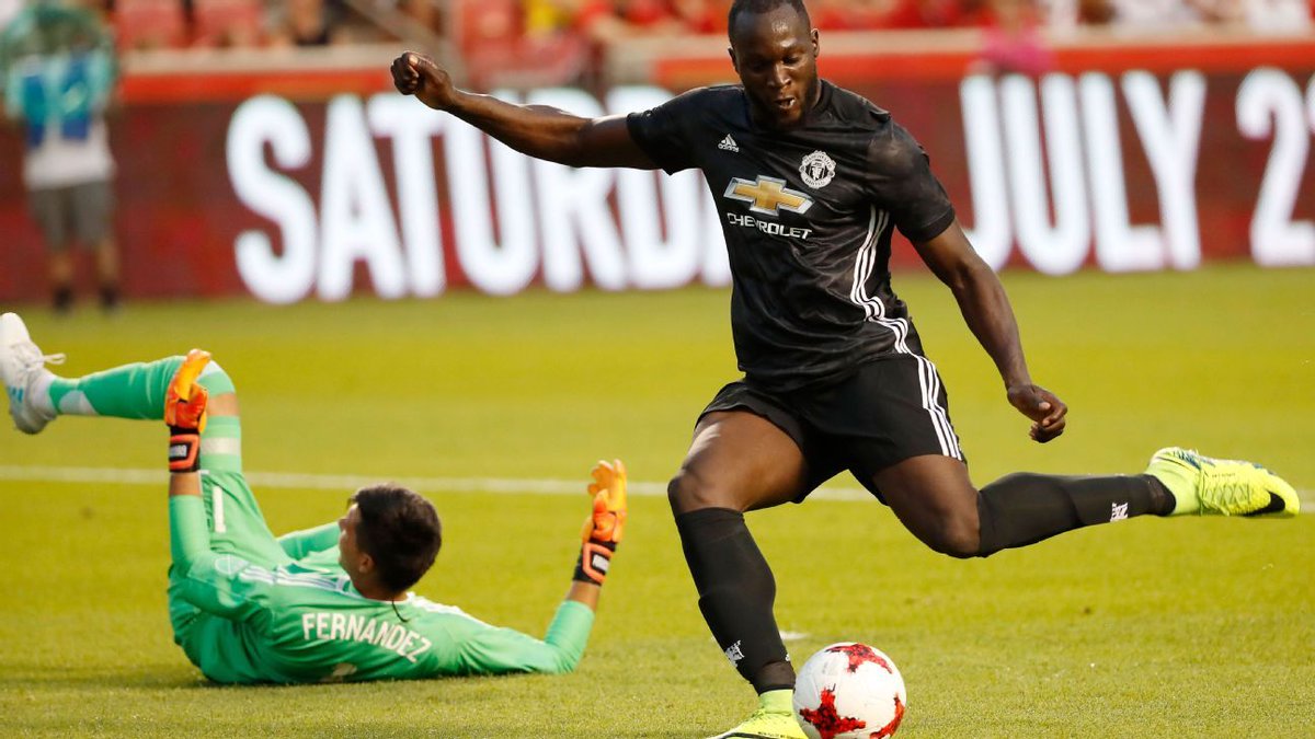 Romelu Lukaku mencetak gol pertamanya di Manchester United (MU) saat raksasa Inggris itu meraih kemenangan 1-2 atas tuan rumah Real Salt Lake di Utah, pada Senin (17/7) waktu setempat. (Foto: espn)