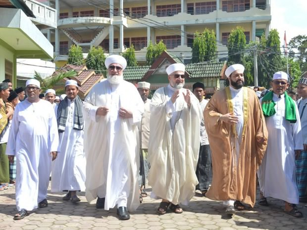 DA'I: Sebagian da'i dari berbagai dunia yang ikut pertemuan di Padang, Sumatera Barat.