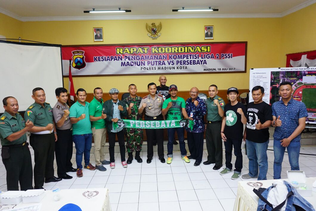 Rapat Koordinasi pertandingan Persebaya Surabaya di Gedung Soenaryo, Madiun, Selasa (18/7). (foto: istimewa) 