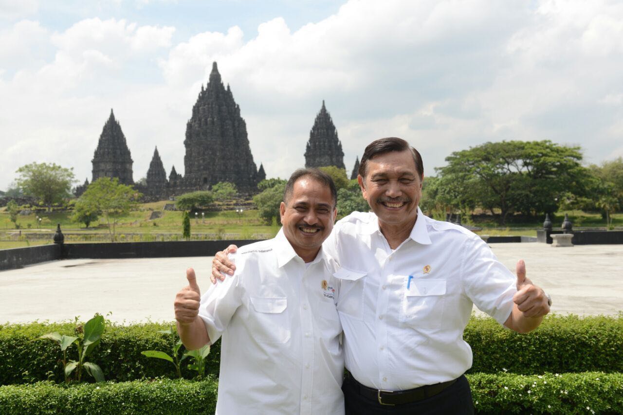 PERESMIAN: Menko Maritim Luhut B Panjaitan dan Menpar Arief Yahya usai peresmian BOB di Kawasan Candi Prambanan.