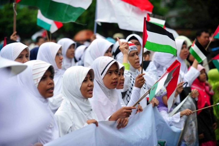 SOLIDARITAS: Aksi membela Palestina dari pendudukan Zionis Israel. (foto: istimewa)