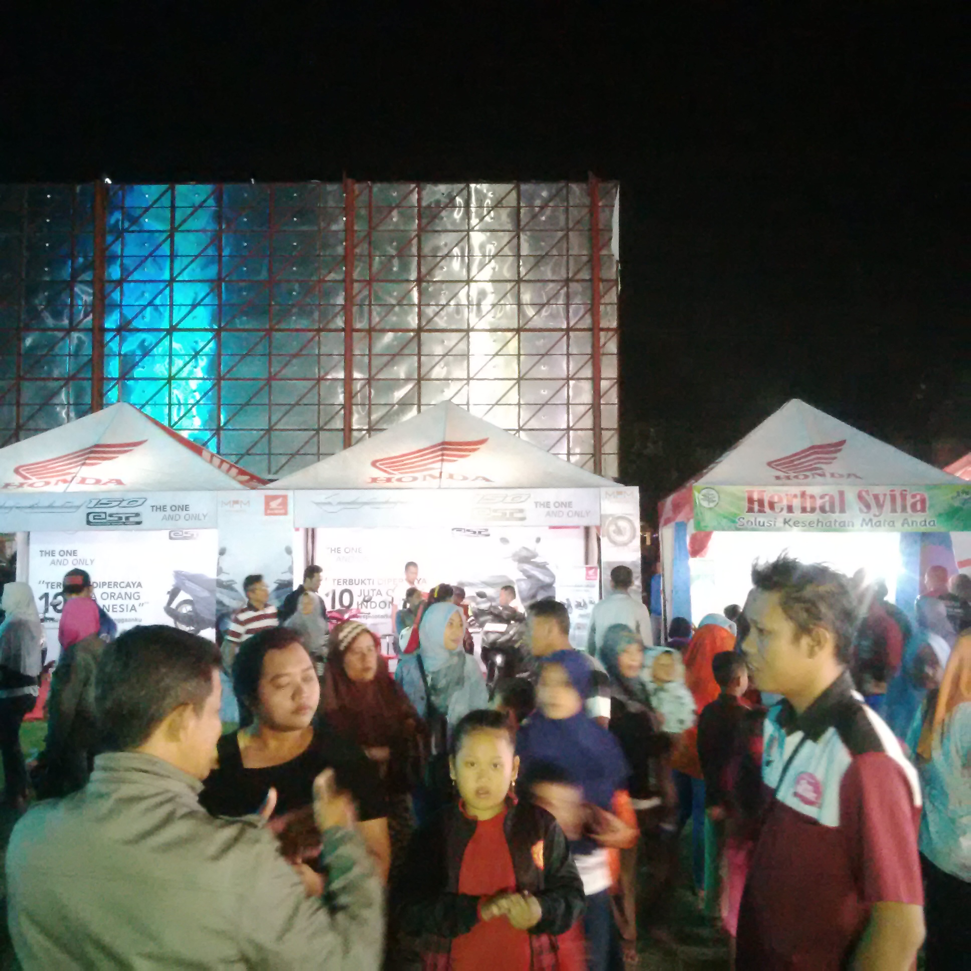 Honda MPM open booth di PTJ komplek perkantoran Pemkab Blitar, 5-13 Agustus 2017