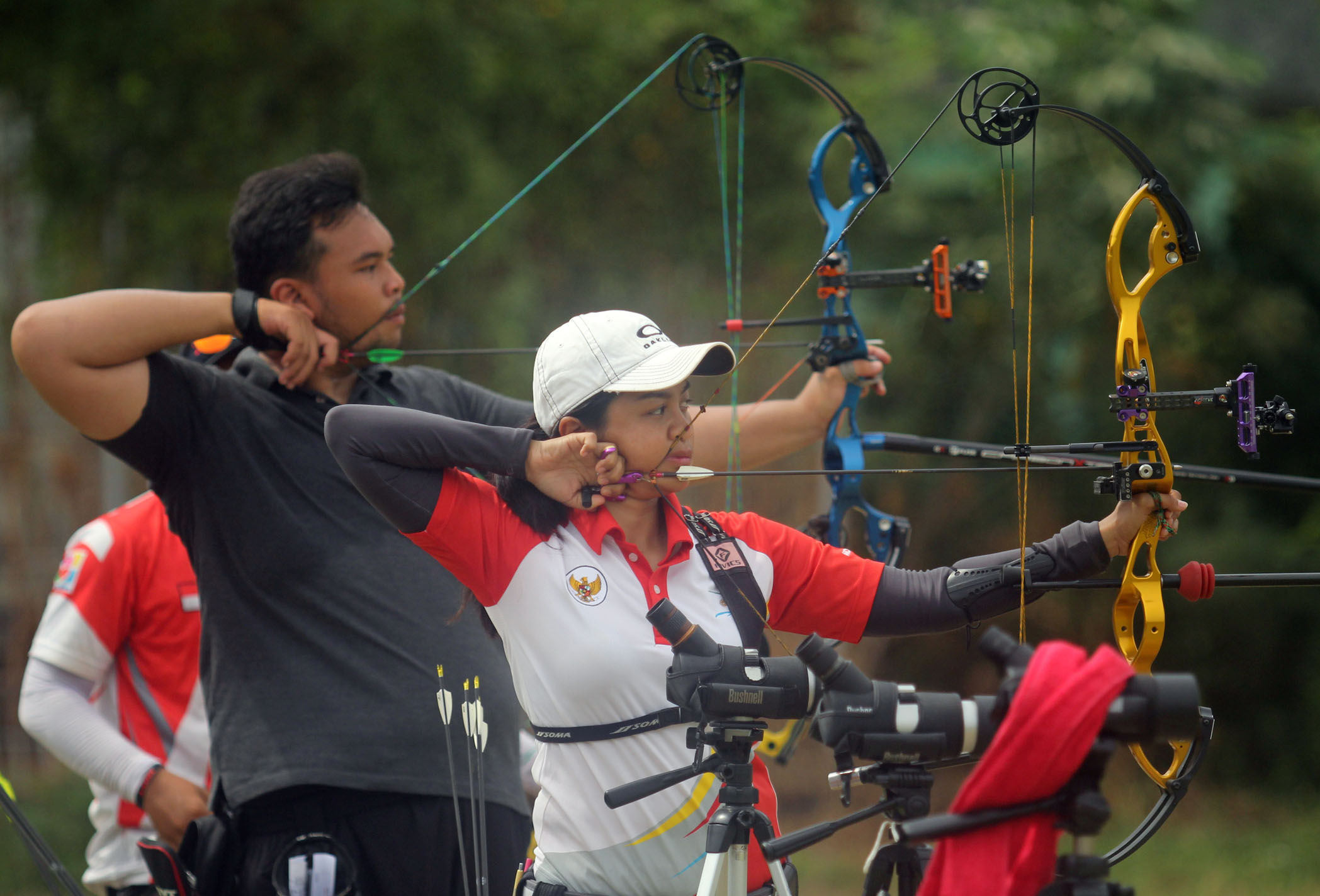 Pemanah Indonesia Dinda kalah dari atlet Malaysia dalam perebutan medali perunggu nomor perorangan compund. 