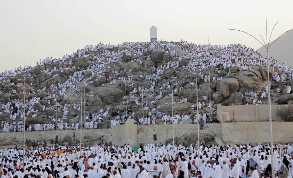 WUKUF: Suasana wukuf di Arafah, dalam rangkaian ibadah Haji di Makkah. (foto: dok)