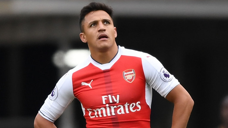 Alexis Sanchez yang kini masih belum mendapatkan kepastian dari pihak Arsenal di ujung masa kontraknya bersama Meriam London.