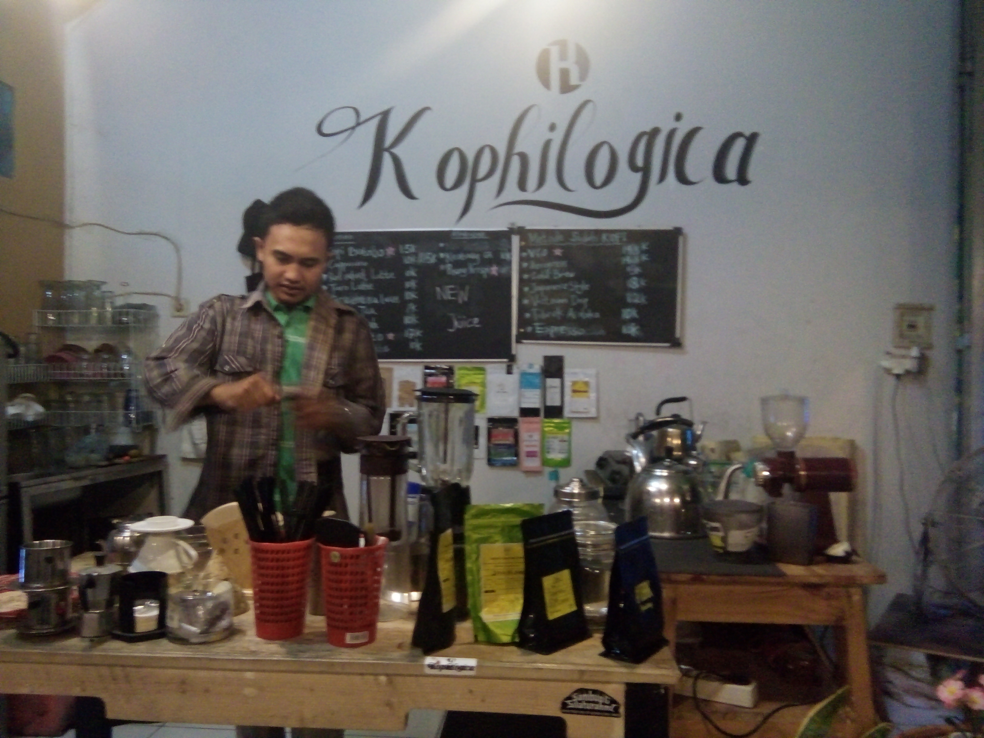 Citarasa kopi seduh manual yang mengharu-biru dunia perkopian saat ini. foto:widikamidi