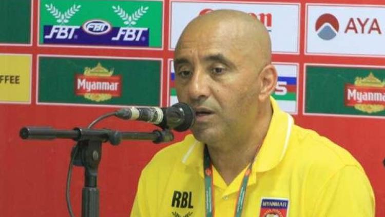 Pelatih Myanmar Rabah Benlarbi 