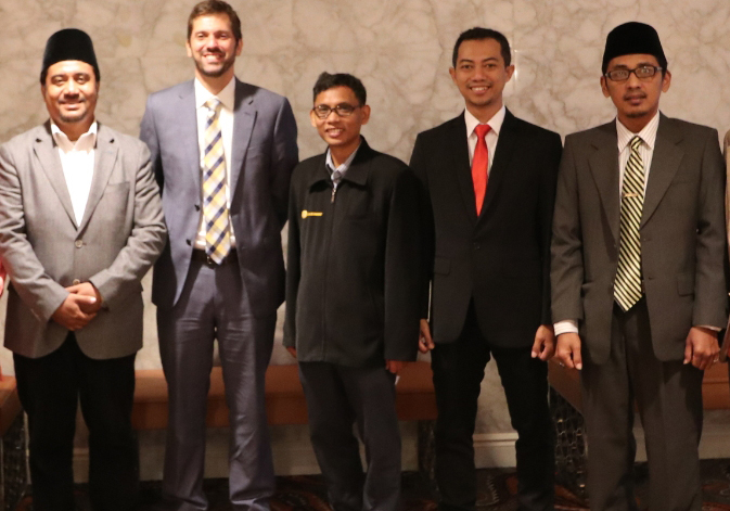 KEMENLU AS: Faishal Aminudin (dua dari kanan) bersama NIcholas Geisinger dari Kemenlu AS dan peserta IVLP di Washington.