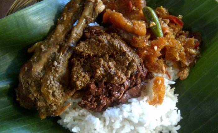 Seporsi nasi gudeg Yogya di Canberra. (foto: antara)