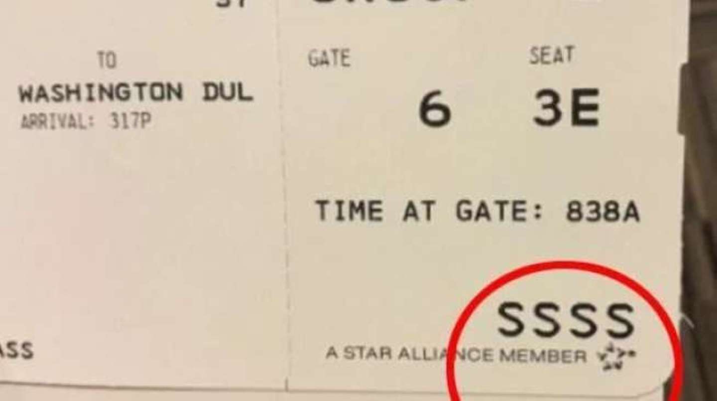 Kode misterius SSSS di boarding passs