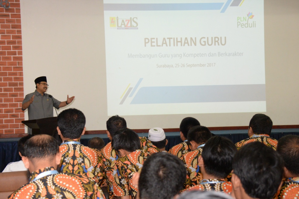 Wagub Jatim Saifullah Yusuf  (Gus Ipul) 