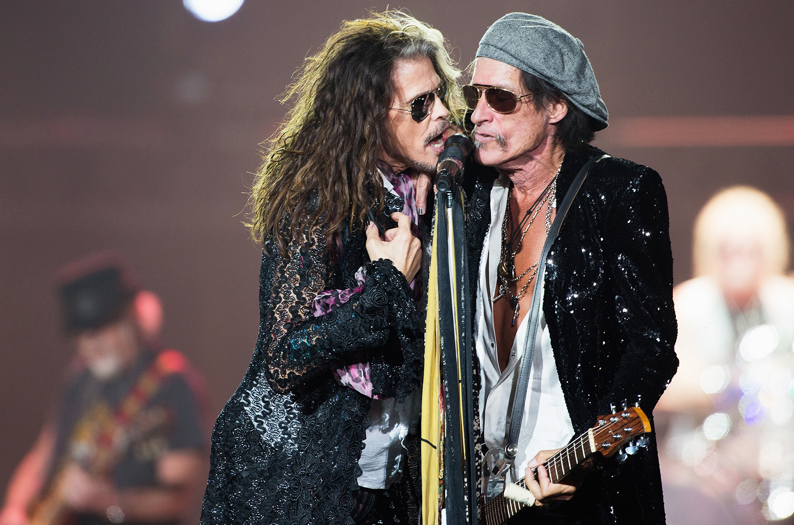 Band rock Aerosmith mengumumkan perpendek tur mereka di Amerika, Karena kondisi Steven Tyler yang kurang sehat.
