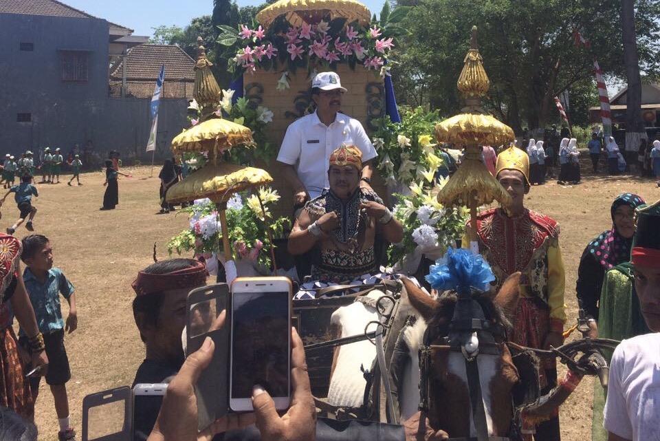 Wagub Jatim Saifullah Yusuf (Gus Ipul) saat membuka TMMD di Pasuruan, Rabu (27/9/2017). Foto : Gde Biro Humas Jatim