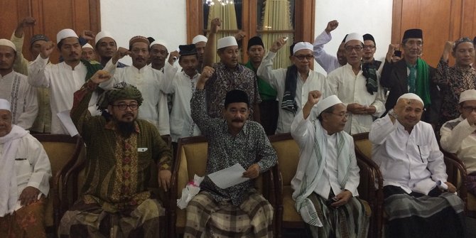 Ilustrasi Forum Komunikasi Kiai Kampung