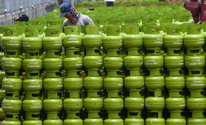 Tabung elpiji 3 kilogram, bukan untuk PNS. (foto:dok. harianpos)