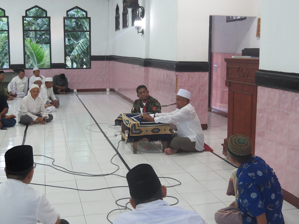 TASUSYIAH: Muhammad Saleh Mustafa, Danrem 132 Tadulako Kolonel Inf. saat menyampaikan pesan-pesan kebaikan. (foto: ist) 