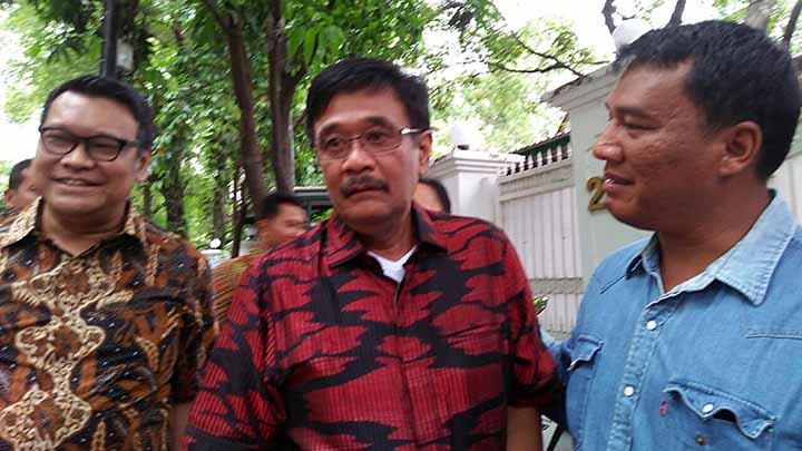 Gubernur DKI Jakarta Djarot Saiful Hidayat (tengah) ketika tiba di rumah Megawati