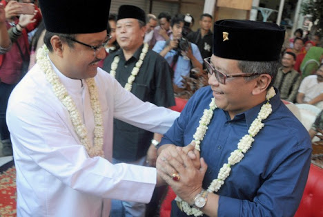 Saifullah Yusuf (Gus Ipul) bersama Hasto Kristiyanto. Foto : Istimewa