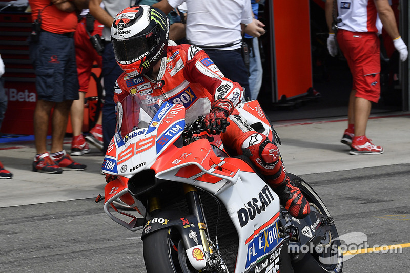 Pebalap Ducati Jorge Lorenzo.