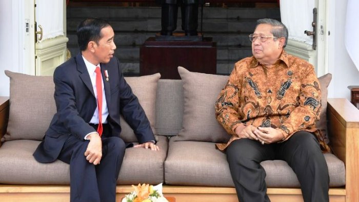 Susilo Bambang Yudhoyono (SBY) bertemu Joko Widodo, di Istana Merdeka, Jakarta, Jumat 27 Oktober 2017. (Foto: Biro Per Setpres)