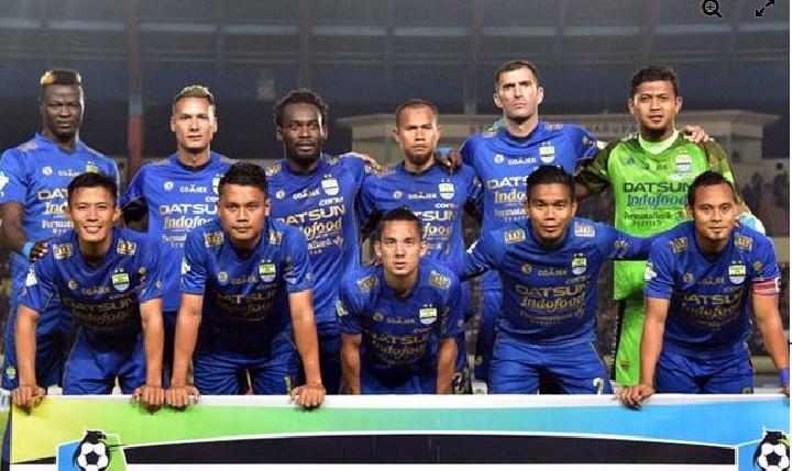 Skuad Persib sebelum pertandingan digelar. 