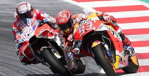 Andrea Dovizioso (kiri) dan Marc Marquez, malam ini kedua pebalap akan bertarung untuk merebut title juara dunia MotoGP 2017.