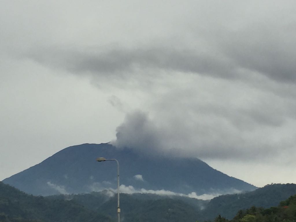 Kondisi Gunung Agung, Karangasem, Bali. (Foto: PVMBG)