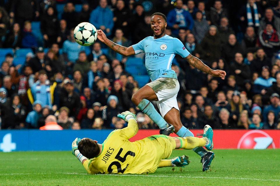 Gelandang lincah Manchester City membobol gawang Feyenord dalam lanjutan Liga Champions, dini hari tadi. foto:reuters 
