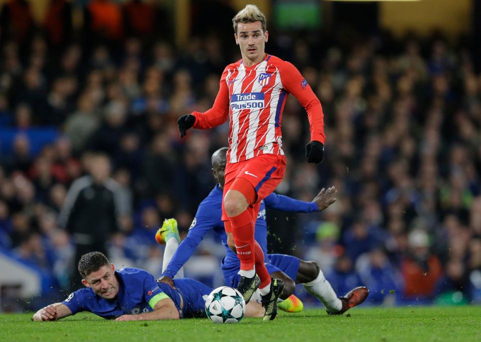 Griezmenn tak mampu membawa Atletico Madrid menembus 16 besar Liga Champions musim ini setelah hanya bermain imbang melawan Chelsea, dini hari tadi. foto:reuters