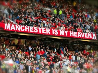 Suporter Manchester United mengecam panpel pertandingan jelang laga derby melawan Manchester City