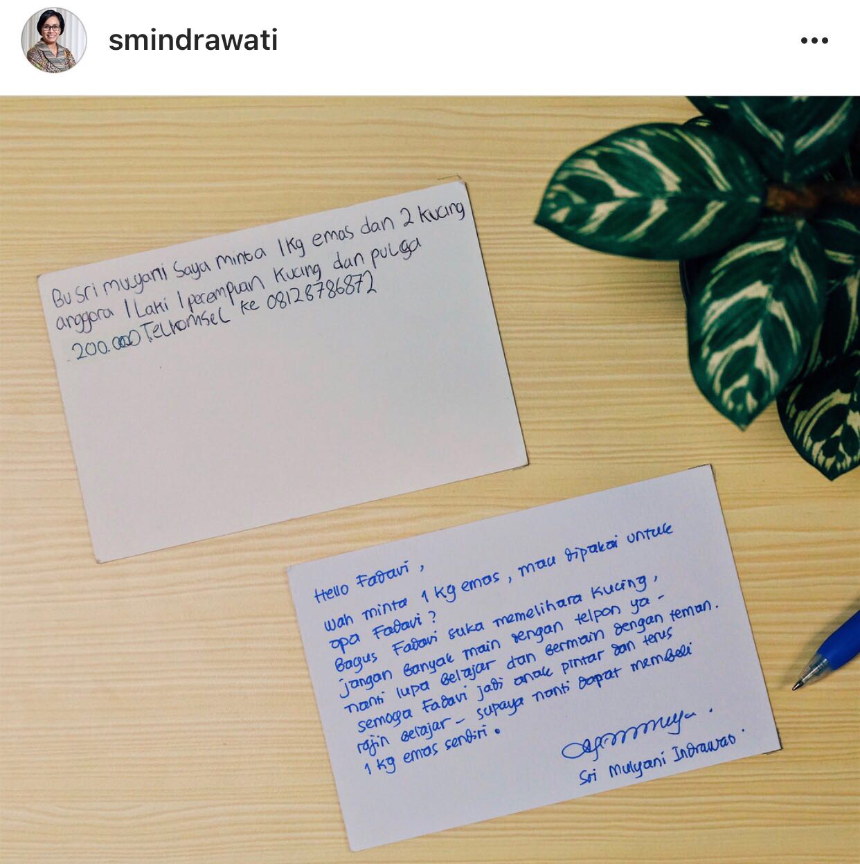 Surat permintaan pulsa dan surat balasan dari Sri Mulyani. Foto : INSTAGRAM 