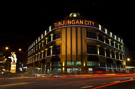 Gedung Siola Jalan Tunjungan. Foto : Antara