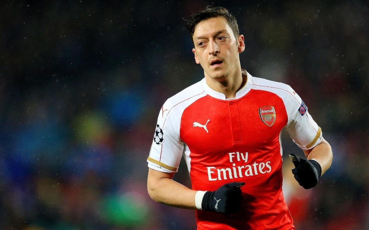 Mesut Ozil tercatat berpenghasilan Rp. 238 milyar per tahun 