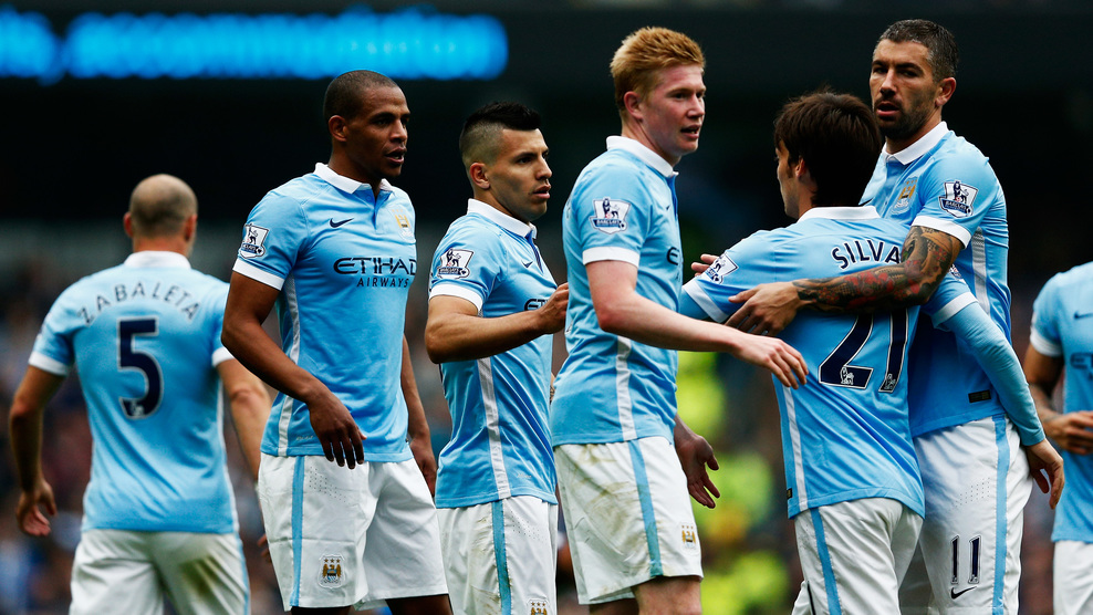 Pemain Manchester City memburu rekor tak terkalahan di laga Boxing Day, pekan ke 20 Liga Inggris, dini hari nanti.foto;afp  