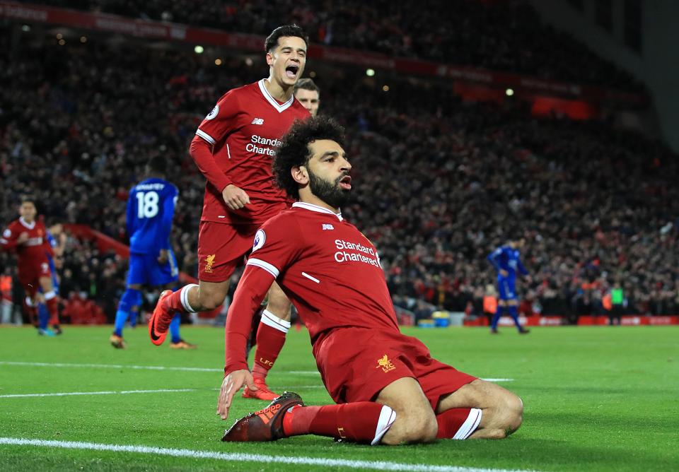 Mohamed Salah menjadi pahlawan kemenangan Liverpool atas Leicester setelah mencetak dua gol. foto:reuters