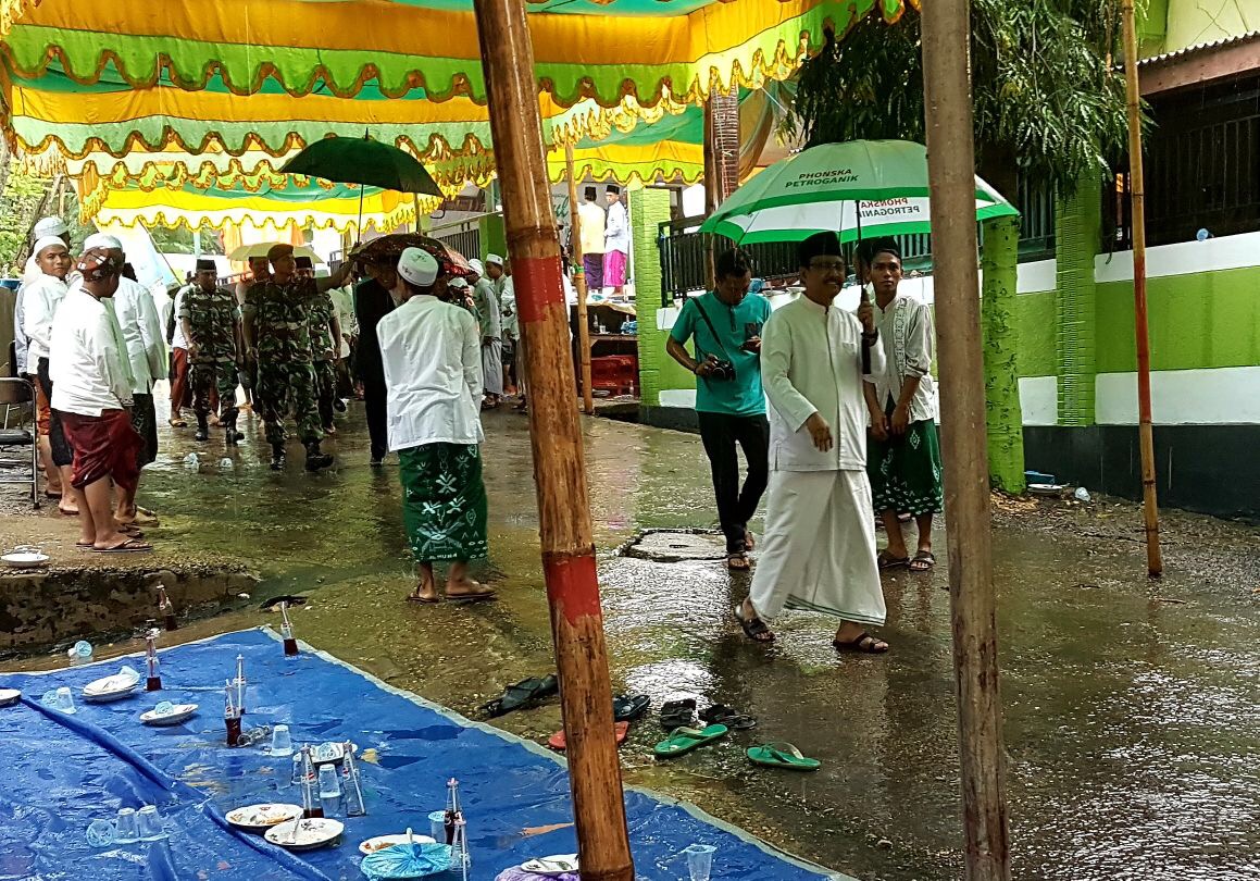 Cagub Jatim Saifullah Yusuf ketika menghadiri pengajian di Sampang. (Foto : ngopibareng.id)