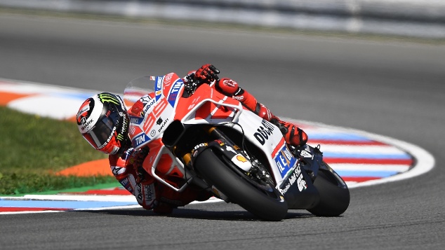 Pebalap Ducati Jorge Lorenzo.