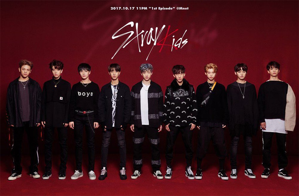 Para anggota boy band Stray Kids. (allkpop.com)