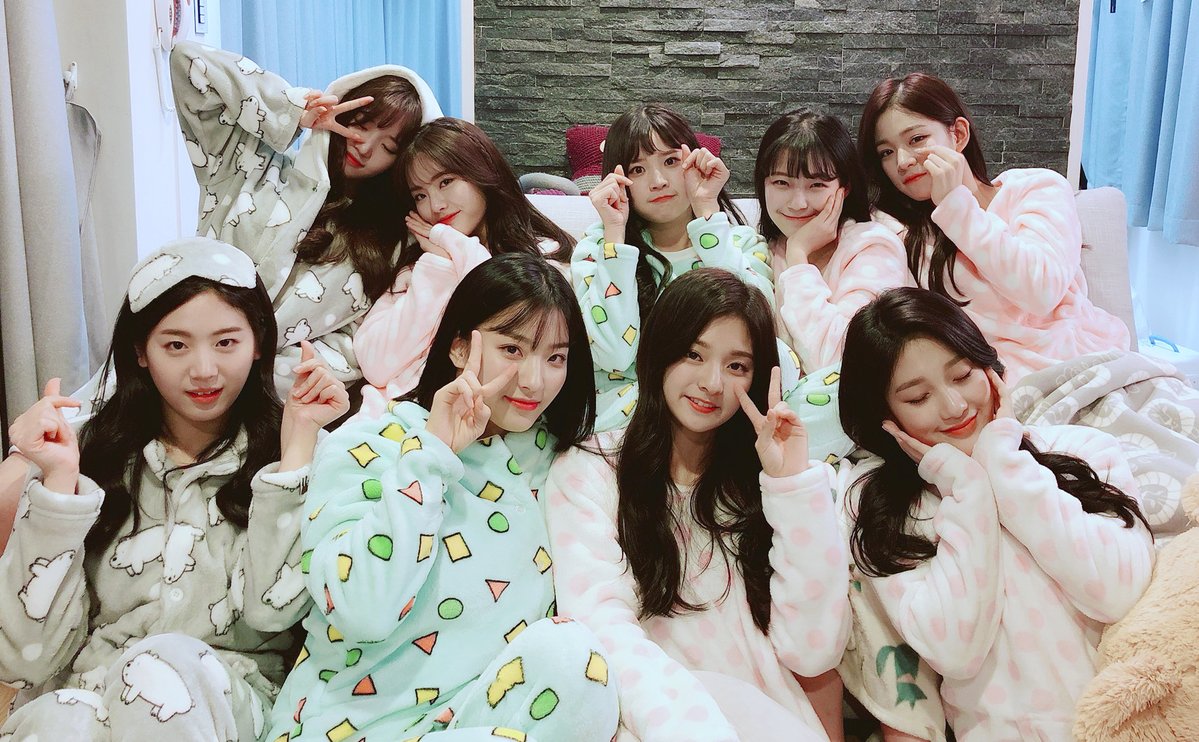 Anggota girl band Fromis_9. (Soompi)