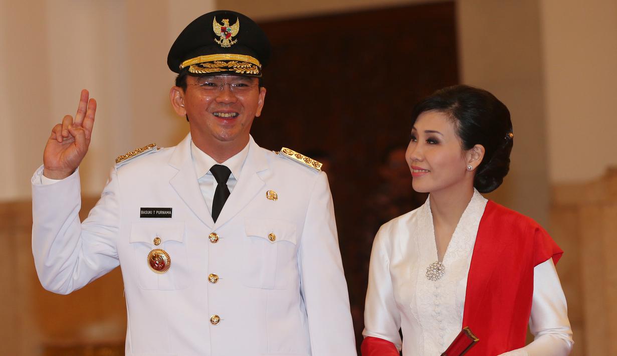 Momen kemesraan Ahok dengan sang istri, Veronica Tan. (youtube.com)