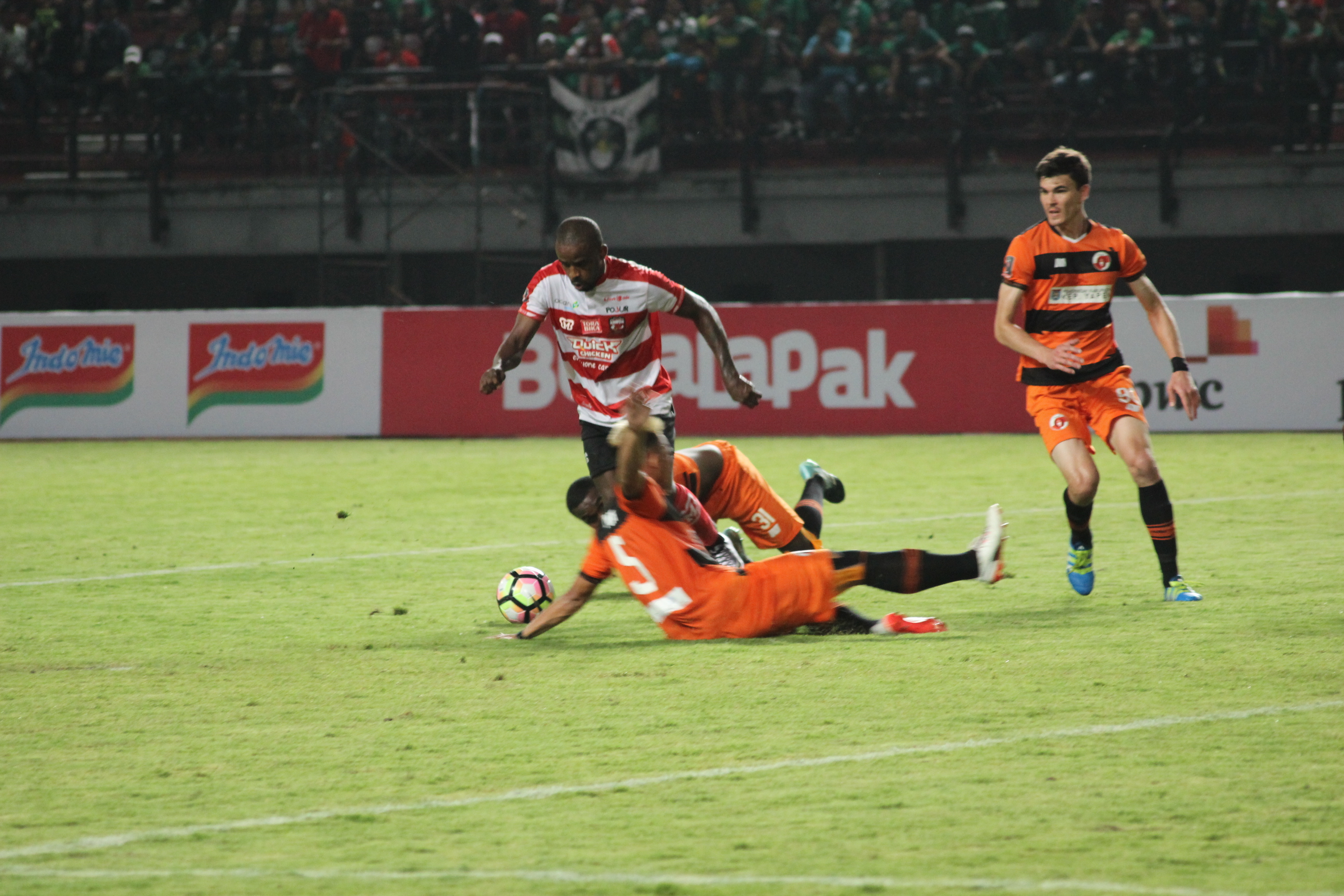 Madura United gulung Perseru Serui 5-0 di Piala Presiden Grup C. (foto: hrs/ngopibareng)