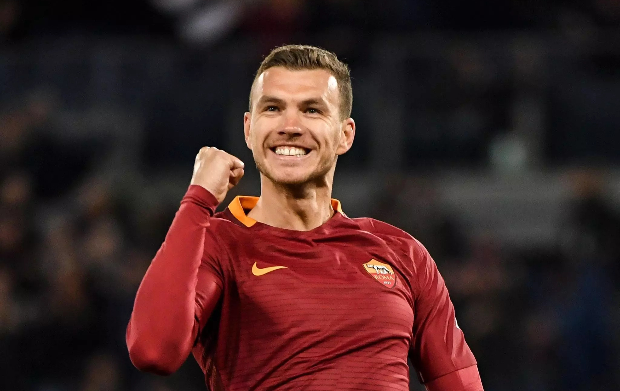 Edin Dzeko bersiap menuju Chelsea pekan ini