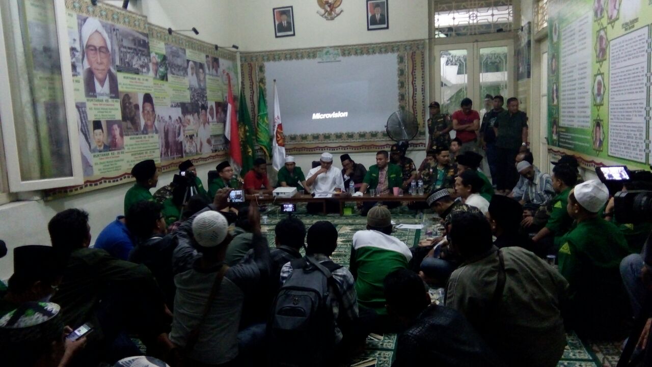 GP Ansor Surabaya menggelar forum tabayyun dengan mengundang seorang penceramah bernama Sugi Nur Raharja (Gus Nur) yang belakangan dianggap melakukan ujaran kebencian lewat video-videonya, Selasa 23 Januari 2018.